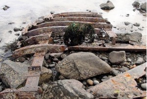 The ancient bones of a ship by John Clouston (flickr)